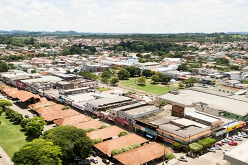 Secretaria Municipal de Saúde alerta para aumento nos casos de covid-19 na Estância Turísitica 