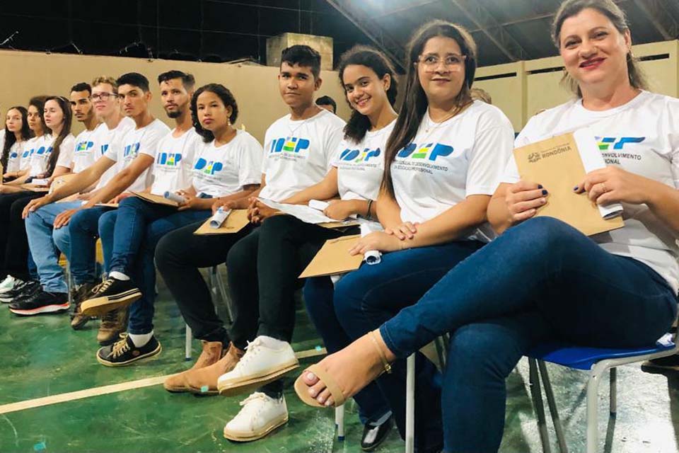 Formatura do Curso Técnico em Suporte e Manutenção em Informática é realizada em Cabixi