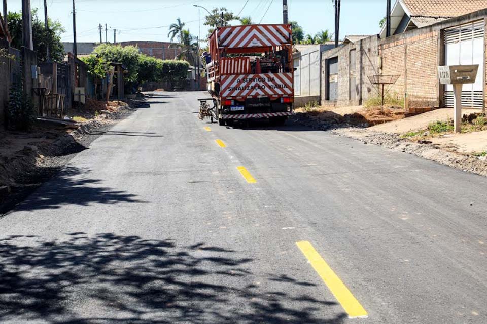 AMT reforça sinalização em ruas e avenidas de Ji-Paraná