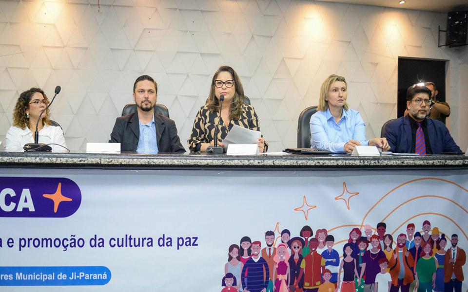 MP apoia projeto de segurança e paz nas escolas durante audiência pública em Ji-Paraná