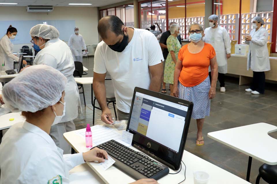 Semusa abre vacinação por demanda espontânea para pessoas com mais de 50 anos com comorbidades