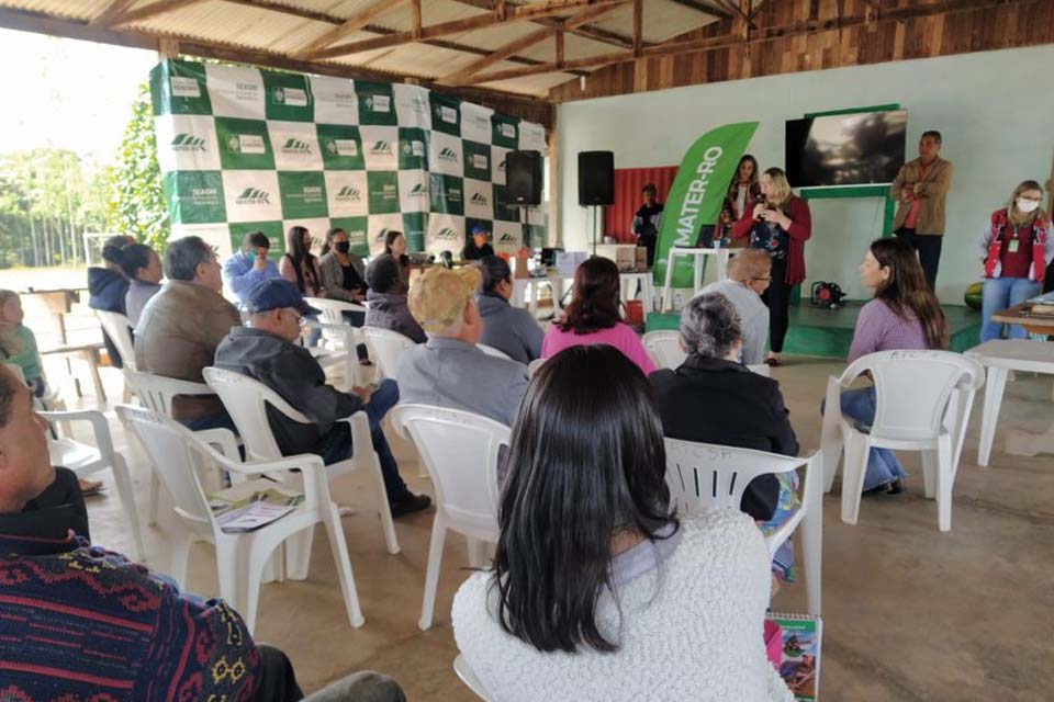 Emater reúne agricultores familiares em “Dia Especial de Cidadania Rural” 