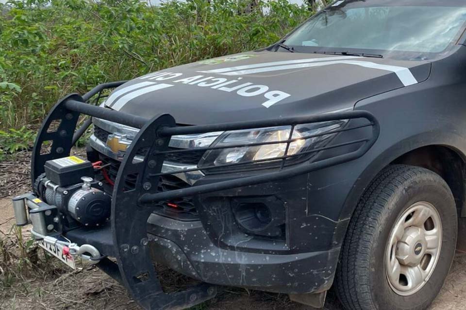 Cadáver com pés e mãos amarradas é encontrado em represa de usina