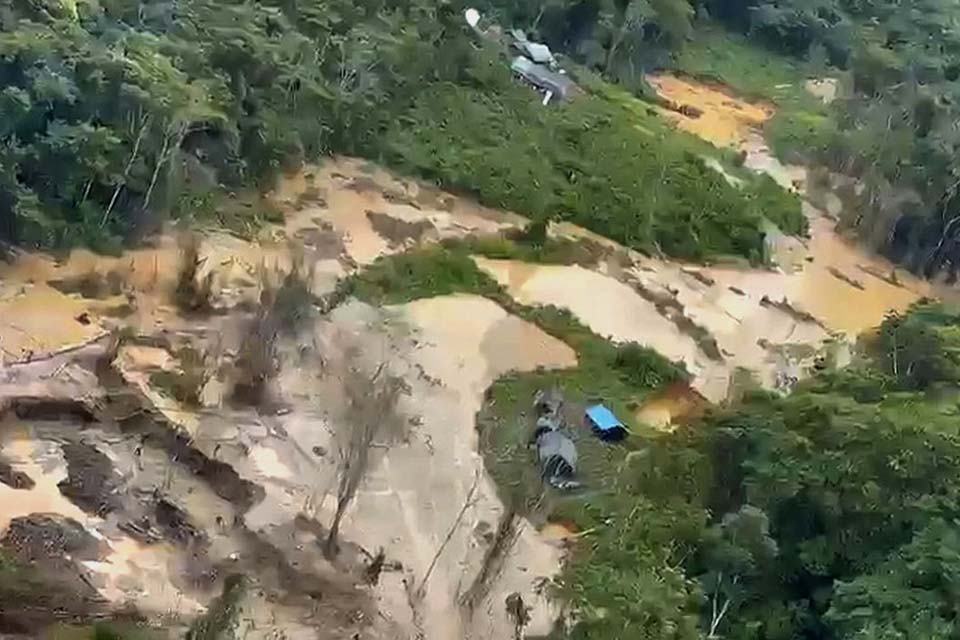 Polícia Federal encontra mais oito corpos na Terra Indígena Yanomami