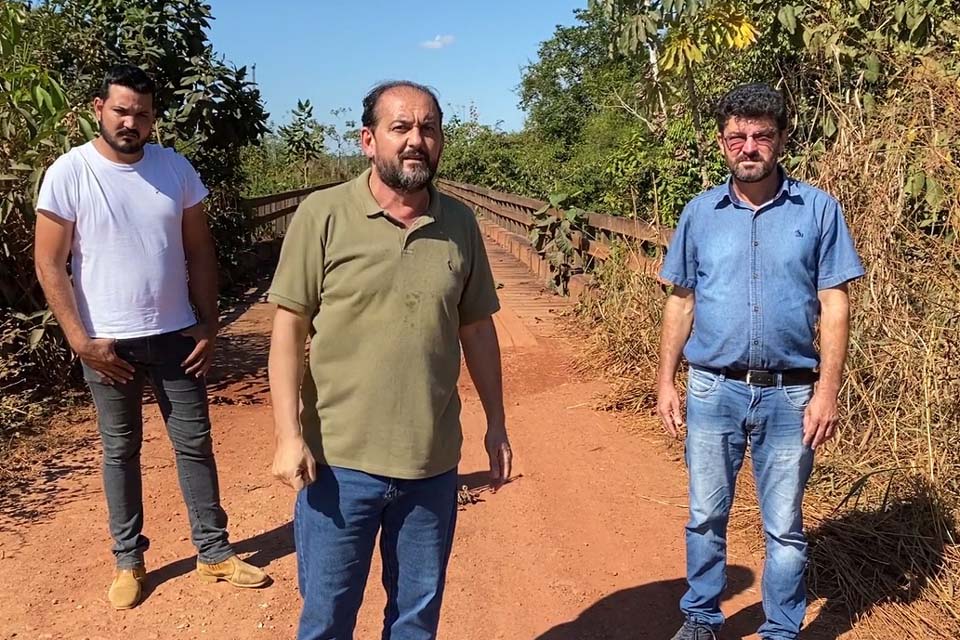 Presidente ALE-RO Laerte Gomes vistoria Linha 48 em Alvorada do Oeste e critica péssimas condições da estrada