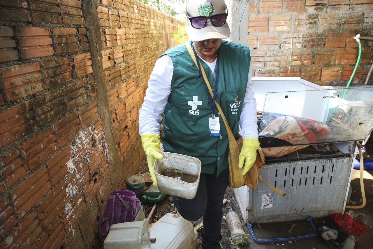 Setor de endemias alerta a população para possível epidemia de dengue no município de Vilhena