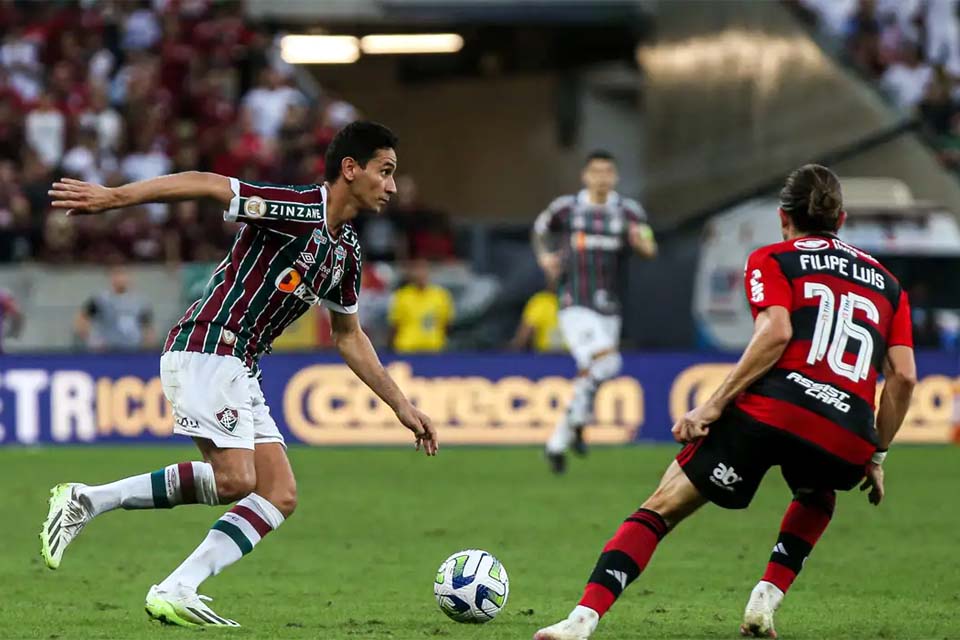 Flamengo enfrenta Fluminense no Maracanã de olho no título Brasileiro