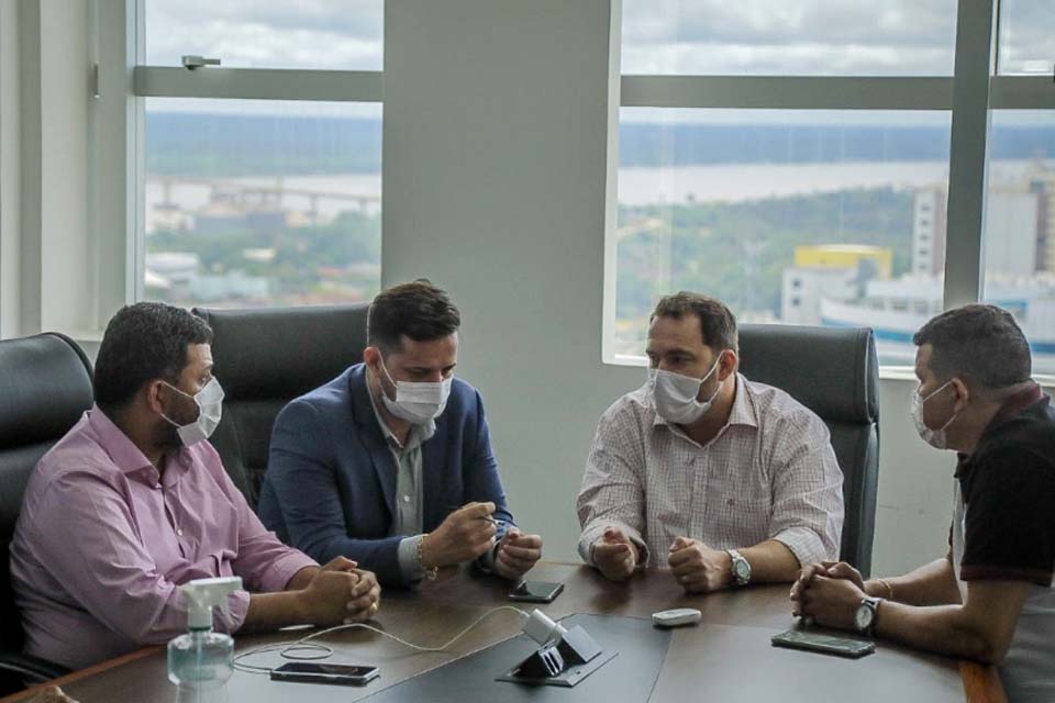 Presidente da Assembleia Legislativa, Deputado Estadual Alex Radano se reúne com Prefeito de Candeias do Jamari para planejar ações que beneficiem a população