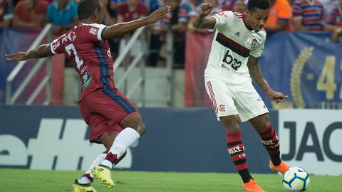 VÍDEO - Flamengo vence o Fortaleza de virada e se mantém na ponta; Gols e Melhores Momentos