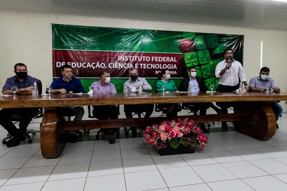 Prefeitura participa de ciclo de palestras do Departamento do Programa Calha Norte - DPCN