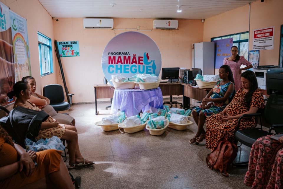 CRAS realiza entrega do Programa Mamãe Cheguei e fortalece apoio a mães em vulnerabilidade social