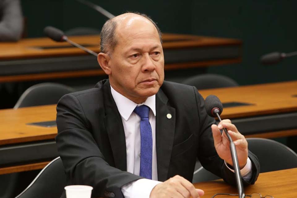 Deputado Coronel Chrisostomo (PSL-RO) no cenário mundial de E-SPORTS