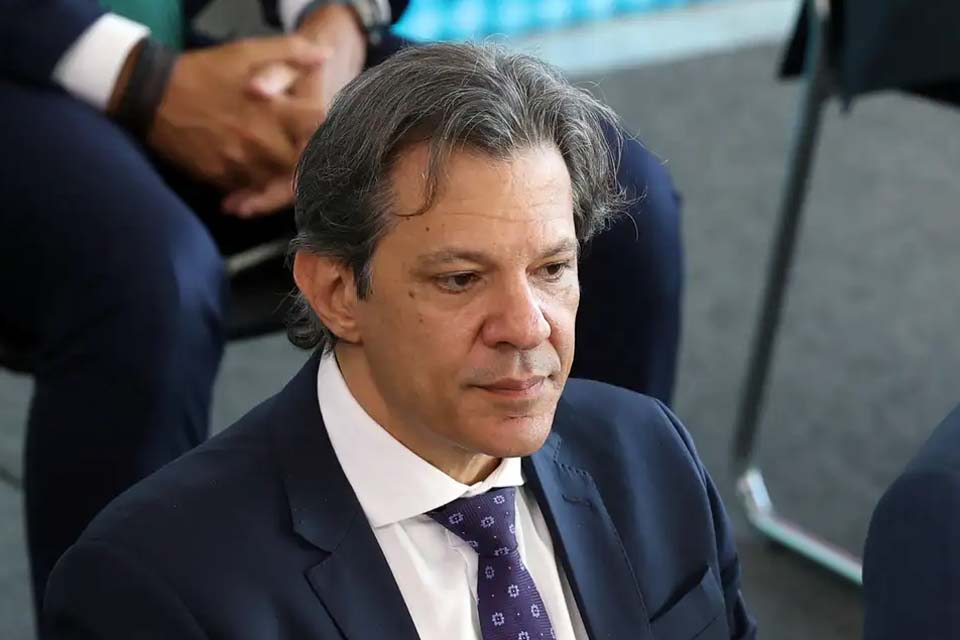 Haddad diz que governo pode rever projeção para o PIB