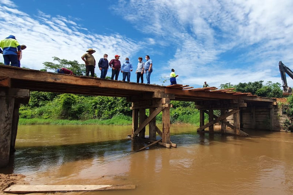 Ponte sobre o Rio Tari Baiano no Distrito Tarilândia está praticamente pronta e acesso será liberado