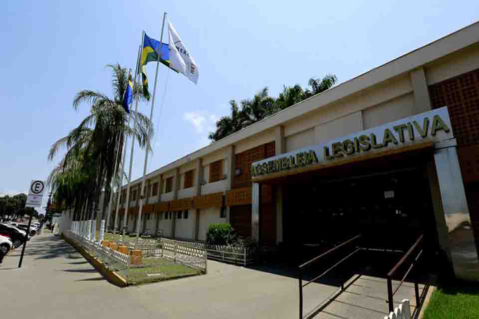 Encerrados cursos da semana na Escola do Legislativo