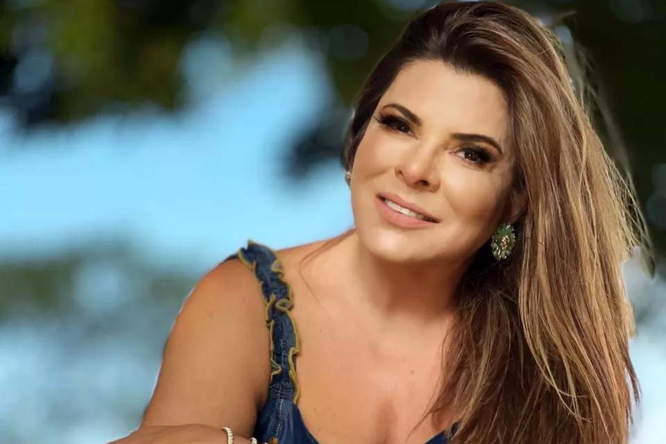 Mara Maravilha revela que não gosta de falar publicamente sobre sexo