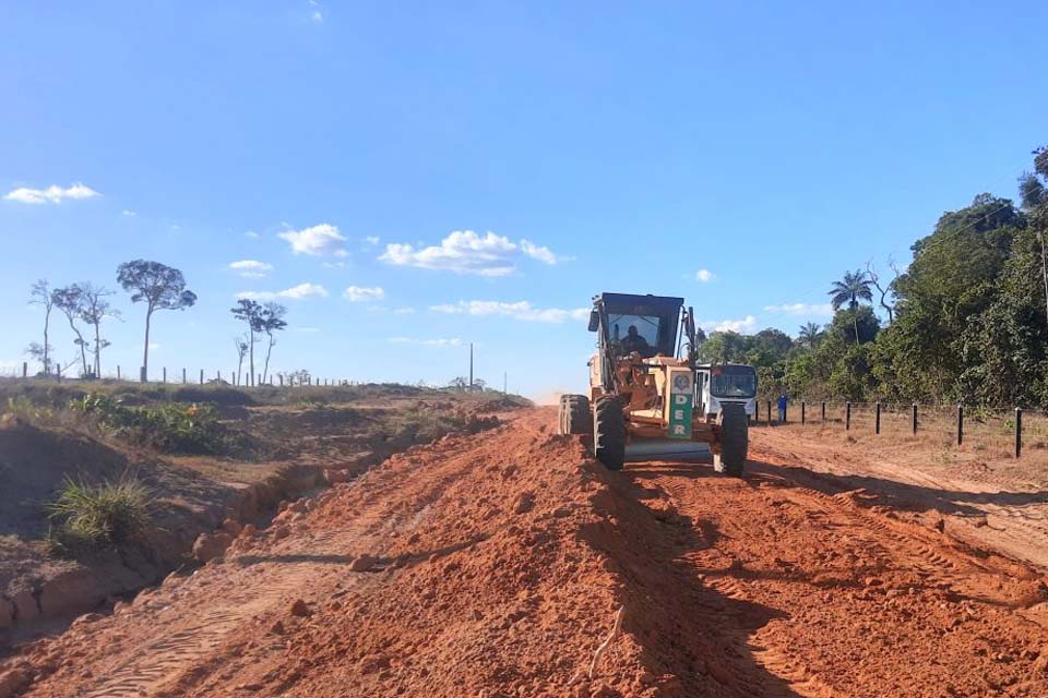 DER trabalha na recuperação de 40 quilômetros da Rodovia 370