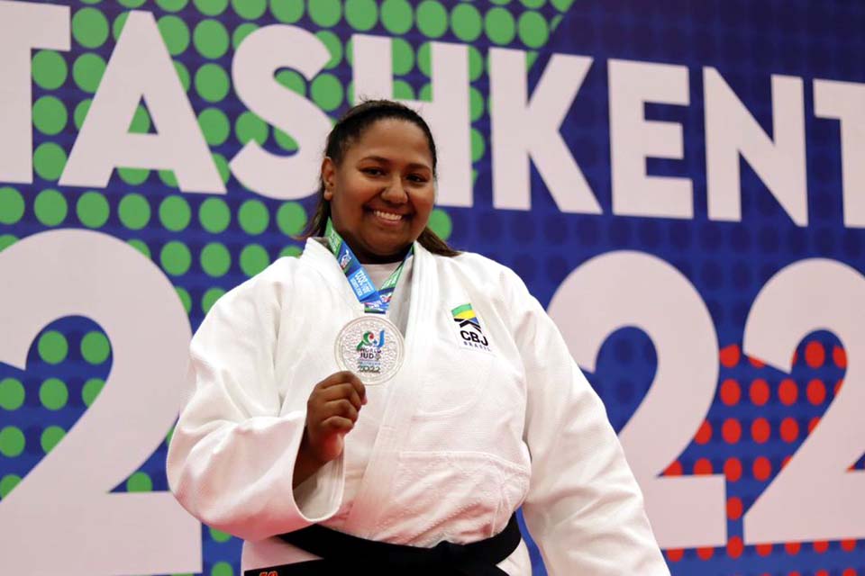 Mundial de Judô: Beatriz Souza conquista prata, a 4ª medalha do Brasil