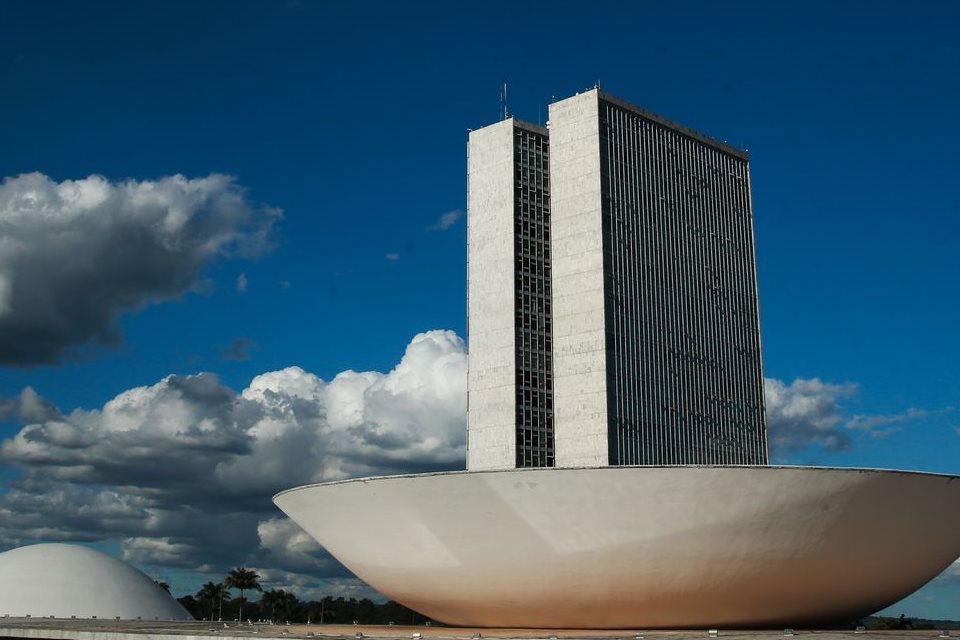 MP sobre regularização fundiária de imóveis da União pode perder prazo