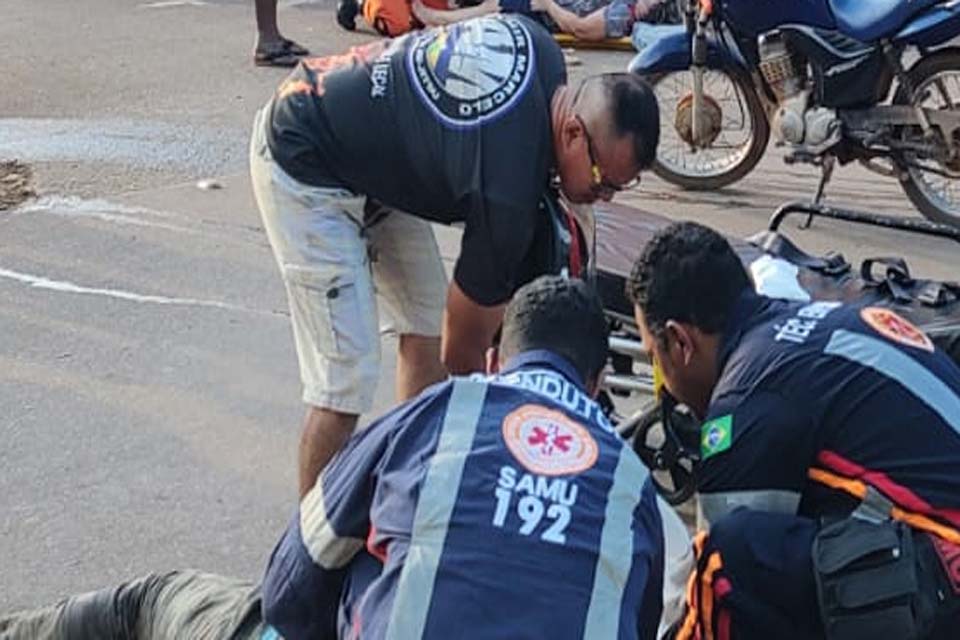 Colisão entre motos deixa quatro pessoas feridas na Avenida Mamoré