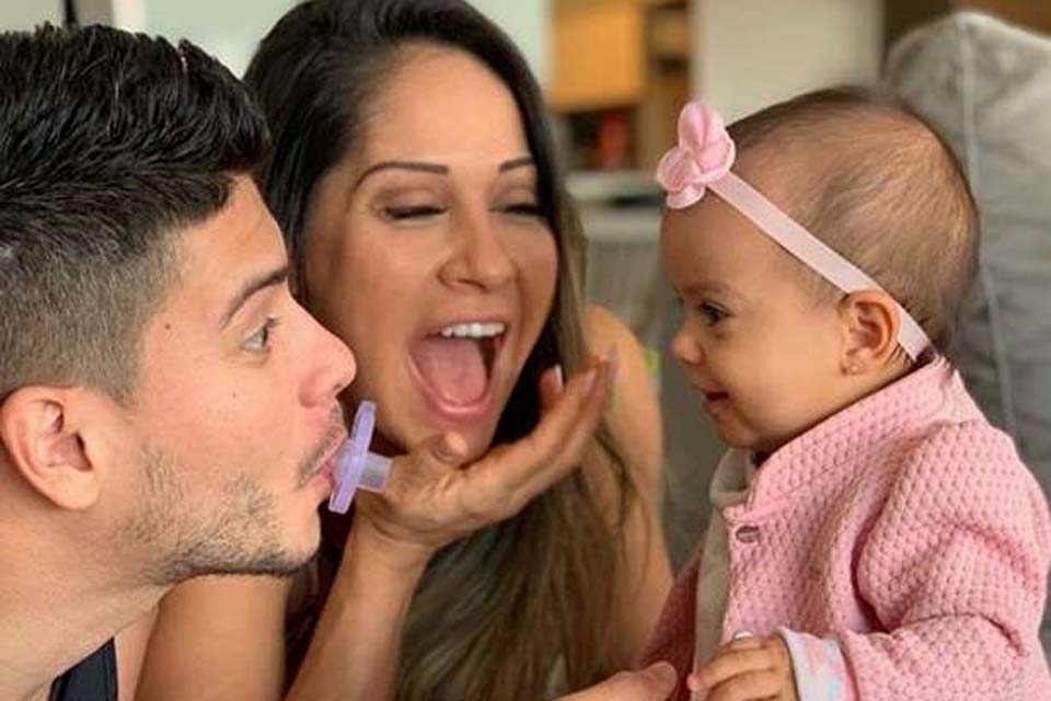 Mayra Cardi revela que Arthur Aguiar pediu perdão por traições