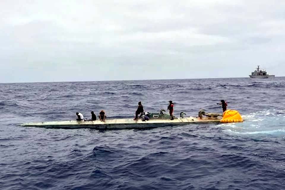 Maior narcossubmarino do México é encontrado com 3,5 toneladas de cocaína