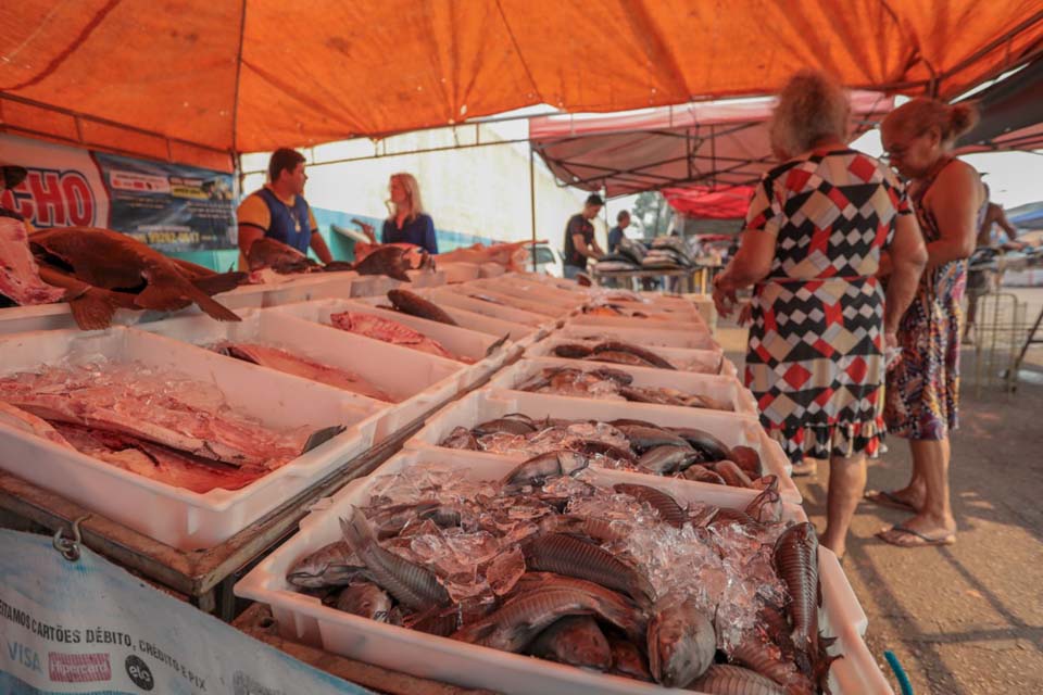 Produtos frescos e naturais atraem população para feiras livres de Porto Velho