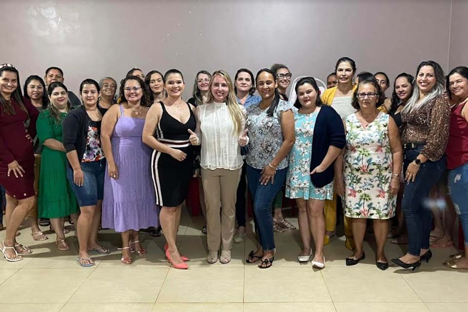 Pré-candidata a deputada estadual pelo União Brasil, Ieda Chaves discute empreendedorismo social com mulheres do interior