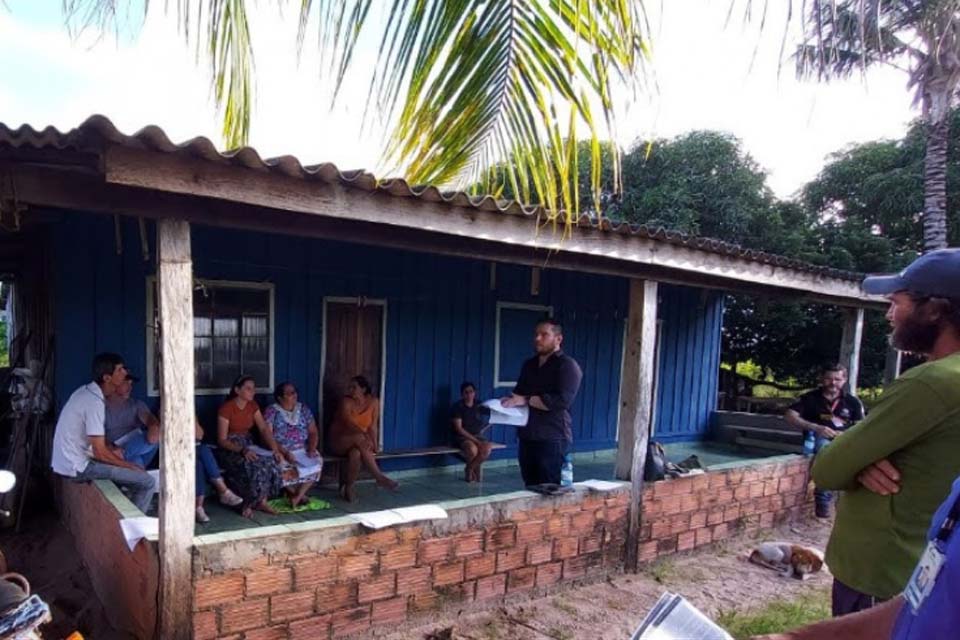 MPRO discute transporte escolar com moradores da Linha Estrada Velha do Calcário em Pimenta Bueno