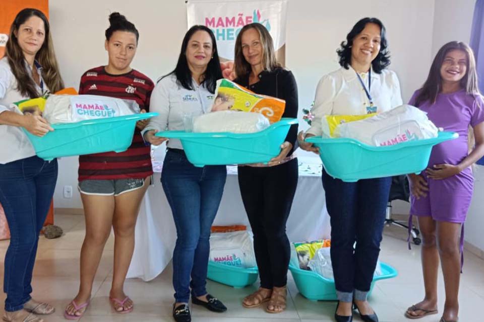 Prefeitura realiza entrega de kits maternidade para futuras mamães