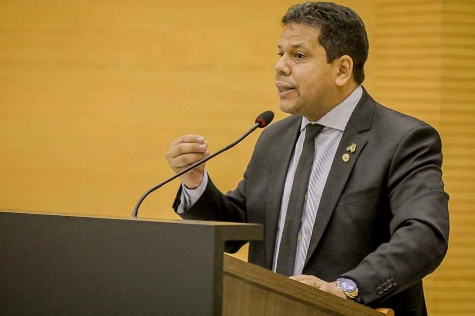 Jair Montes encaminha requerimento solicitando informações sobre o andamento da alteração dos limites do Parque Estadual 