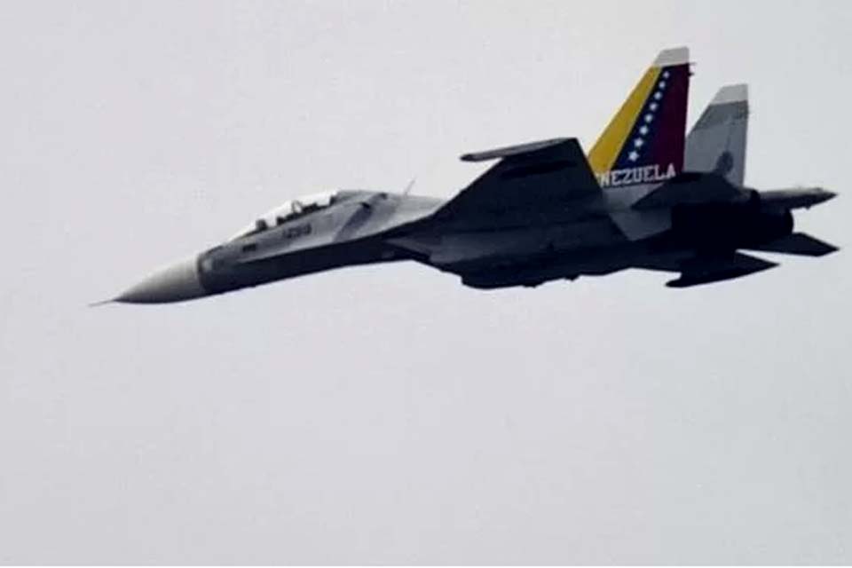 Estados Unidos dizem que caça venezuelano ameaçou avião americano