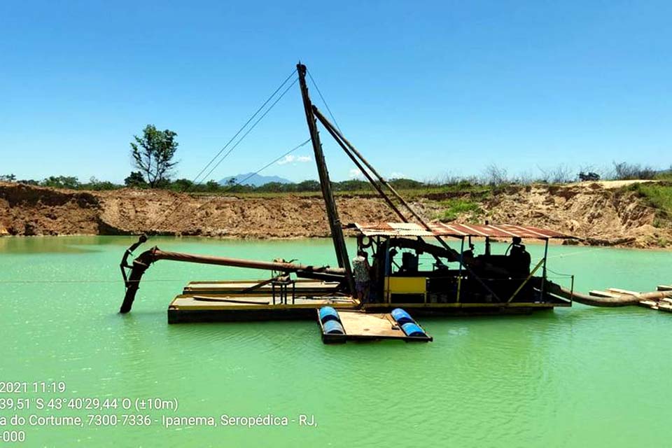 Extração ilegal de areia se aproxima de R$ 20 bilhões ao ano