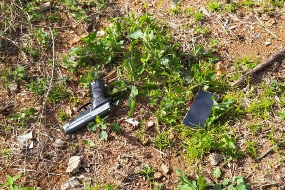 Adolescente de 15 e 17 são apreendido após assalto com arma de brinquedo