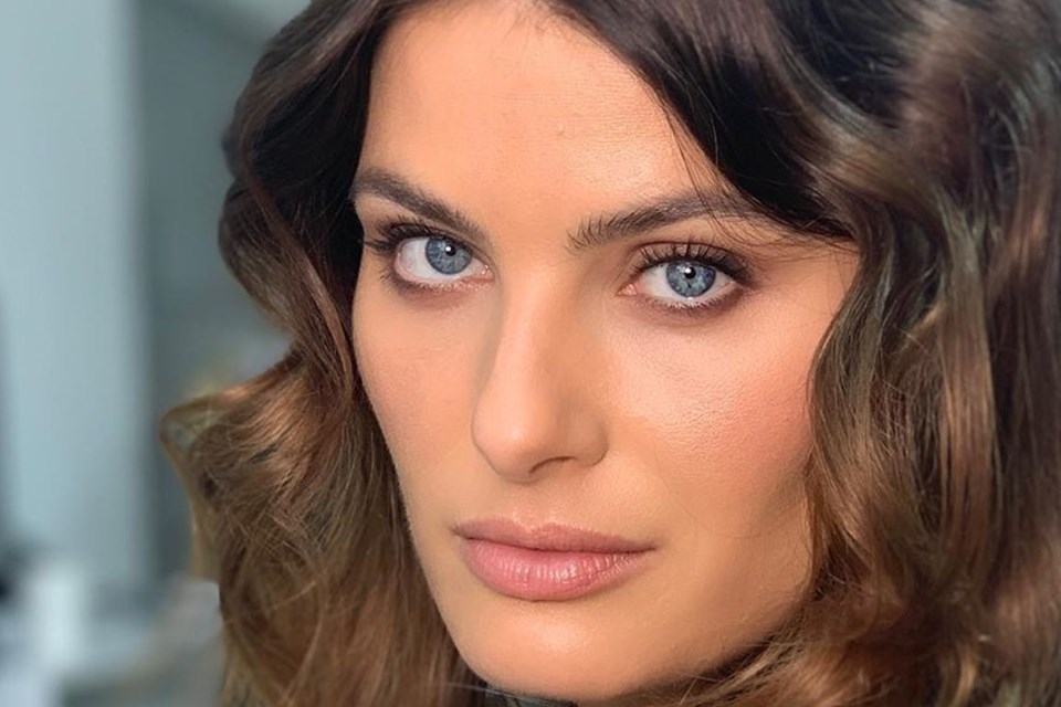 Isabeli Fontana revela ter pego COVID-19: 