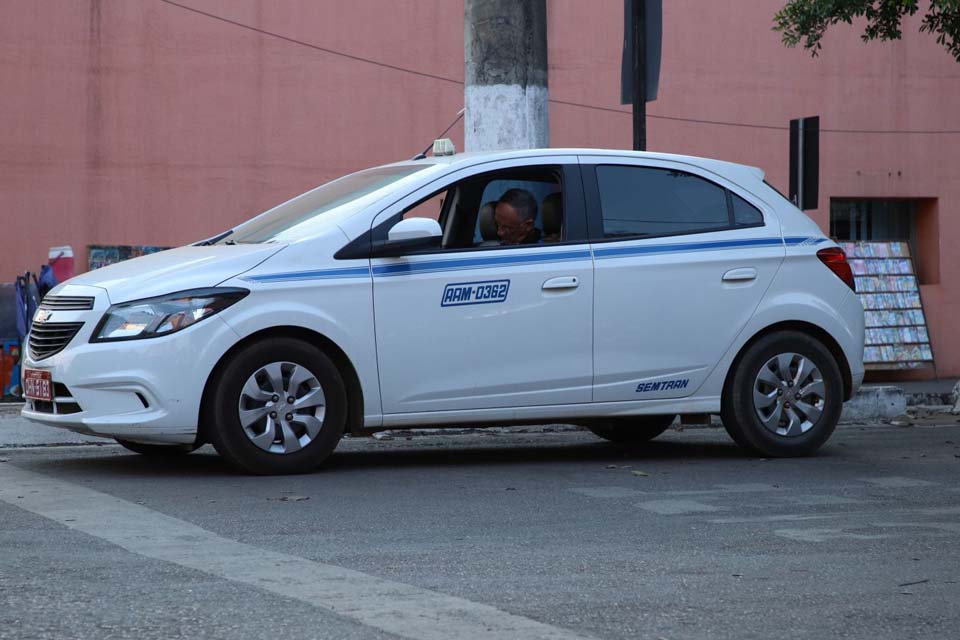 Adesão ao TaxiGov reduz despesas do município com transporte de servidores