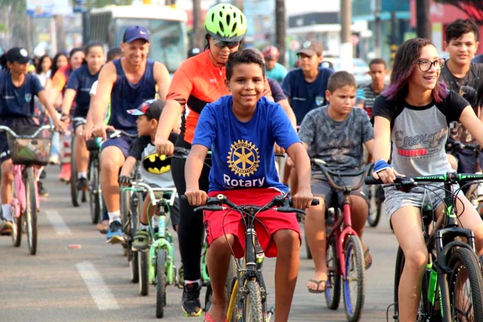 Prefeitura realiza Passeio Ciclístico em prol da Semana do Trânsito