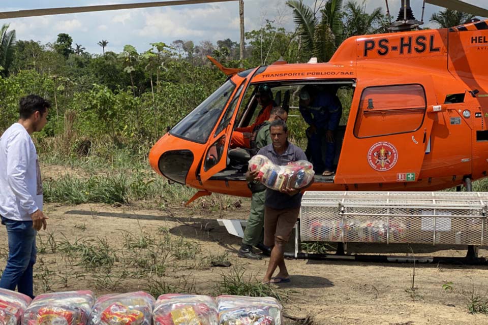 Extrativistas do distrito de Jaci-Paraná recebem ajuda humanitária do governo de RO com a entrega de cestas básicas e itens de higiene