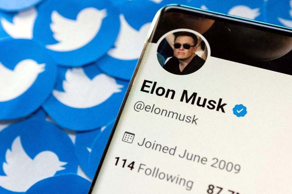 Musk acusa Twitter de reter informação e ameaça desistir da compra