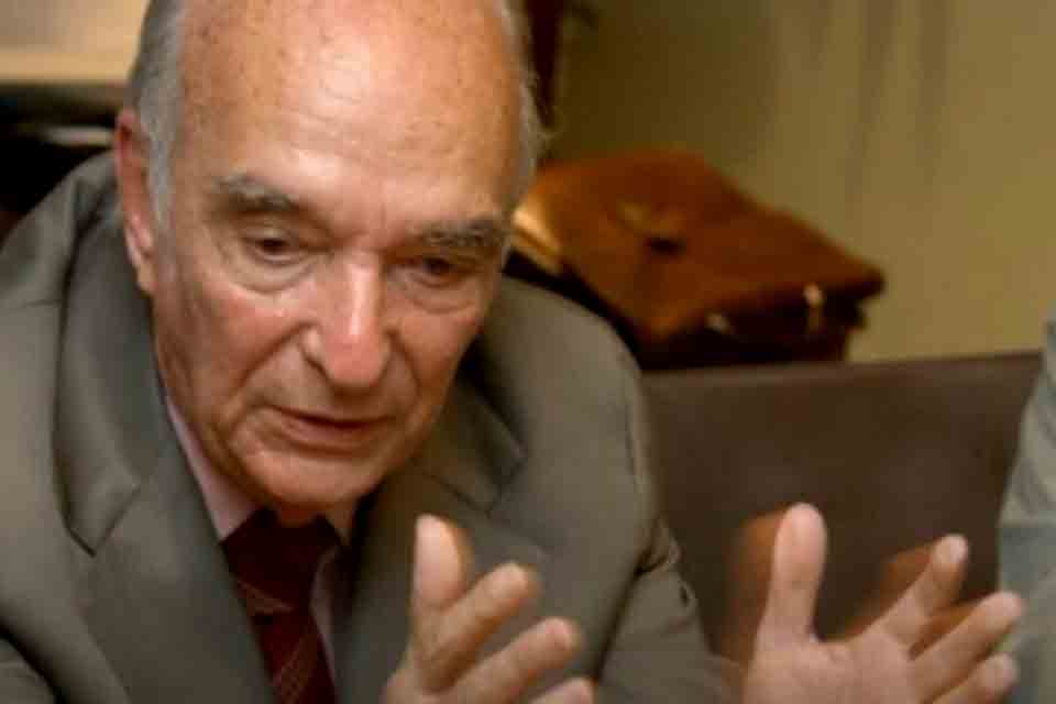 Escritor Candido Mendes de Almeida morre aos 93 anos