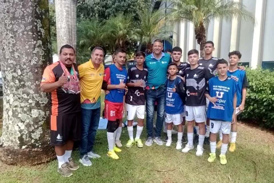 Time infantil de futsal da Escola Wilson Camargo fica entre os quatro melhores do país no JEB'S