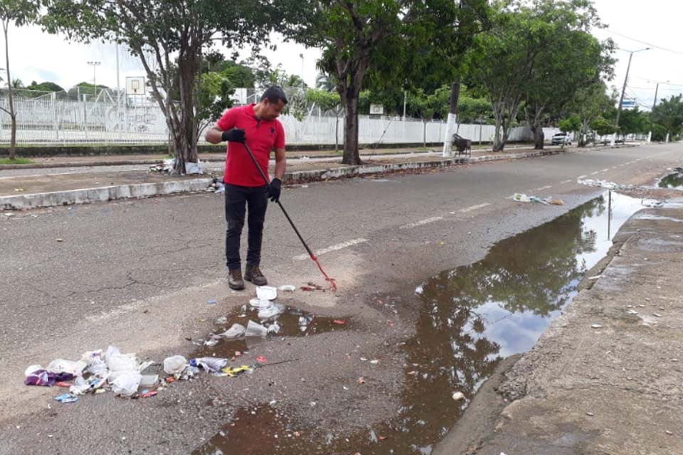 Prefeitura continua com mutirão de limpeza após passagem de blocos