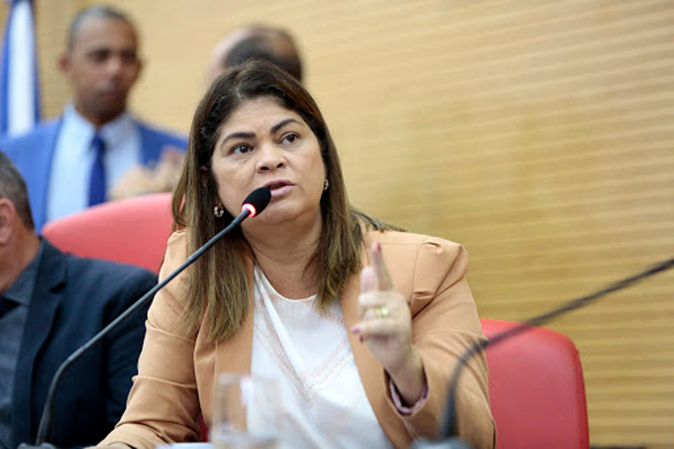 Deputada Cássia da Muleta emite nota sobre julgamento do Tribunal Regional Eleitoral 