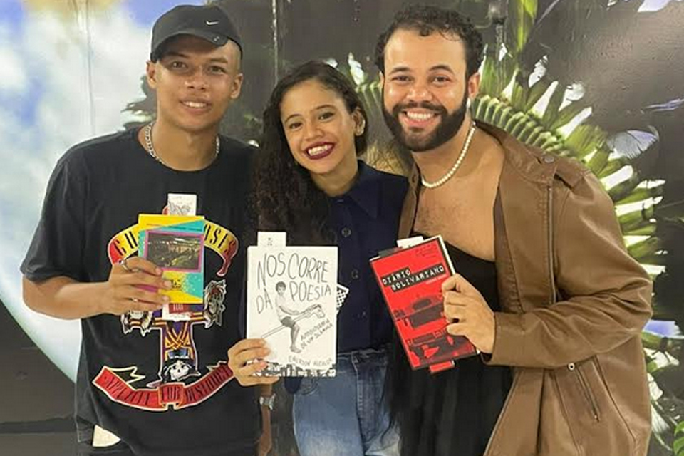 Poetisa Uélida vence o Slam Rondônia e irá representar o estado em evento nacional