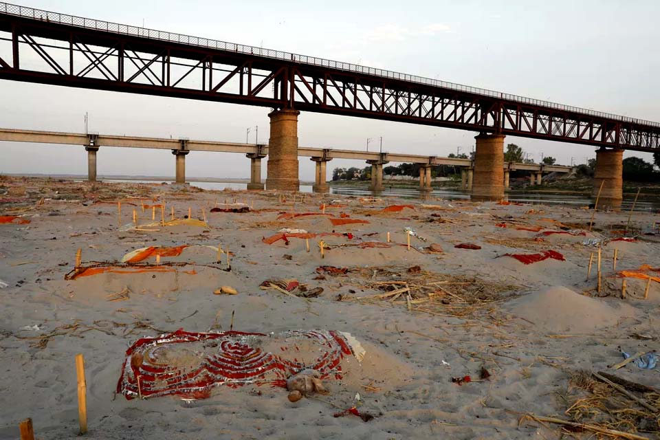 Índia supera EUA e bate recorde mundial de mortes por Covid em 1 único dia