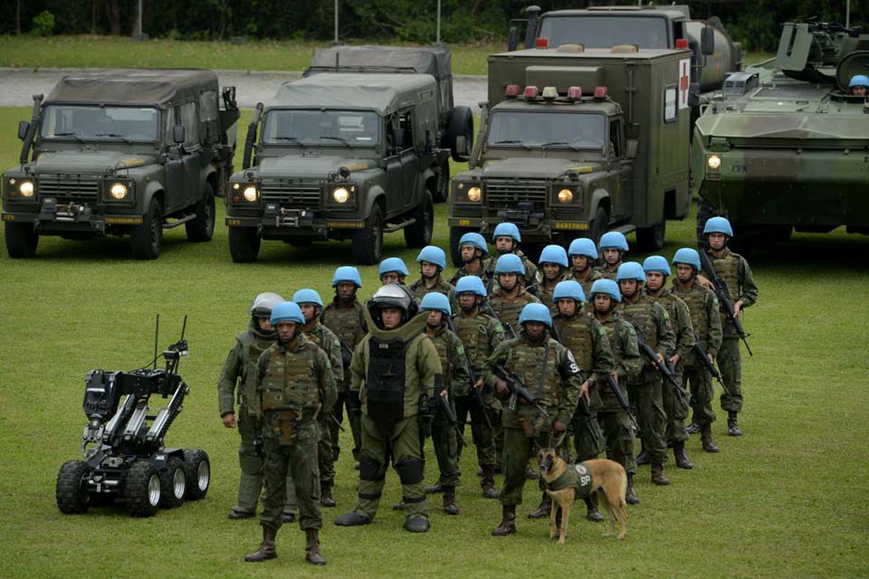 Decretos oficializam trocas de comando na Marinha e na Aeronáutica