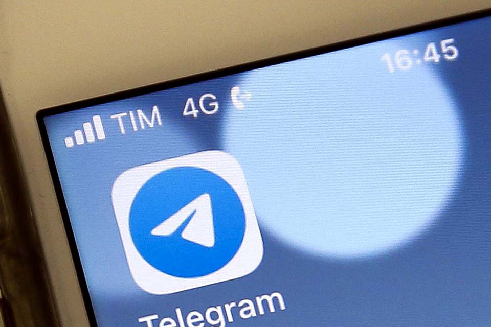 Presidente do TSE propõe reunião nesta semana e acordo com Telegram