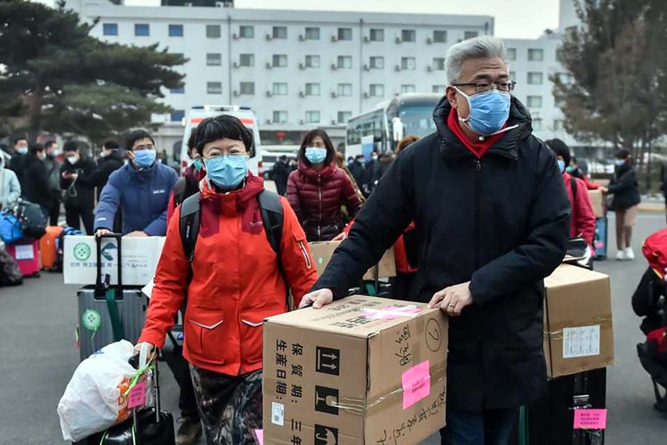 Mortes causadas pelo novo coronavírus ultrapassam 2.200 na China