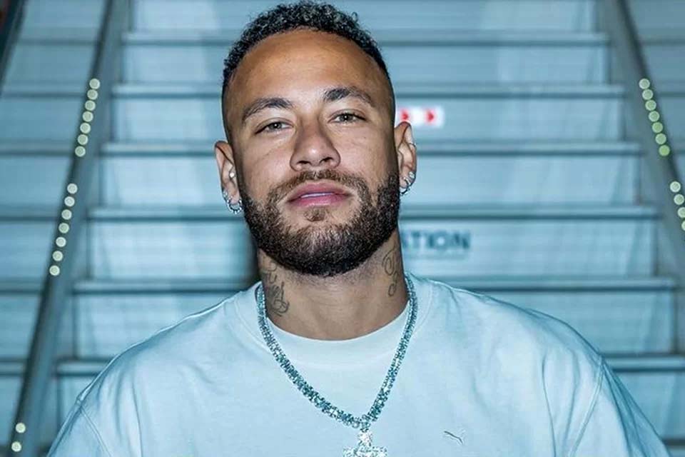 Neymar desmente boatos de nova paternidade