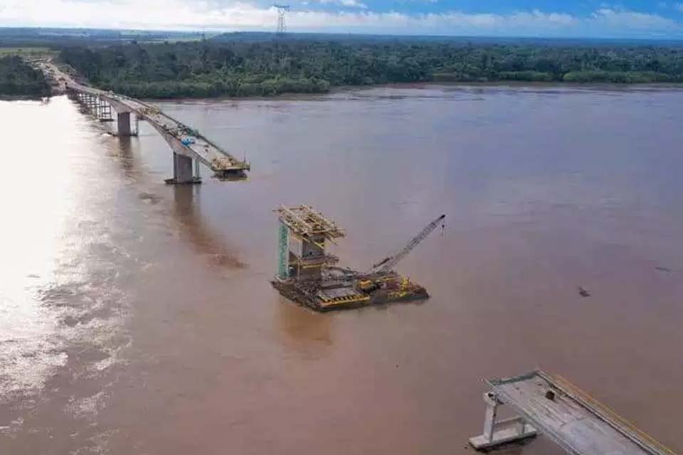Mais de 2 mil veículos cruzarão ponte que liga Porto Velho a Rio Branco todos os dias, diz Ministério da Infraestrutura
